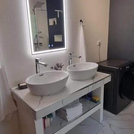 Feriehus Zavino Branik